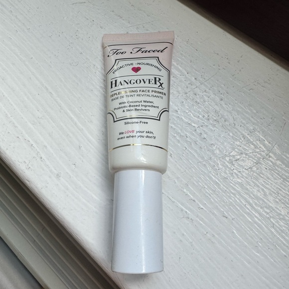Too Faced Hangover Replenishing Face Primer - Picture 1 of 3